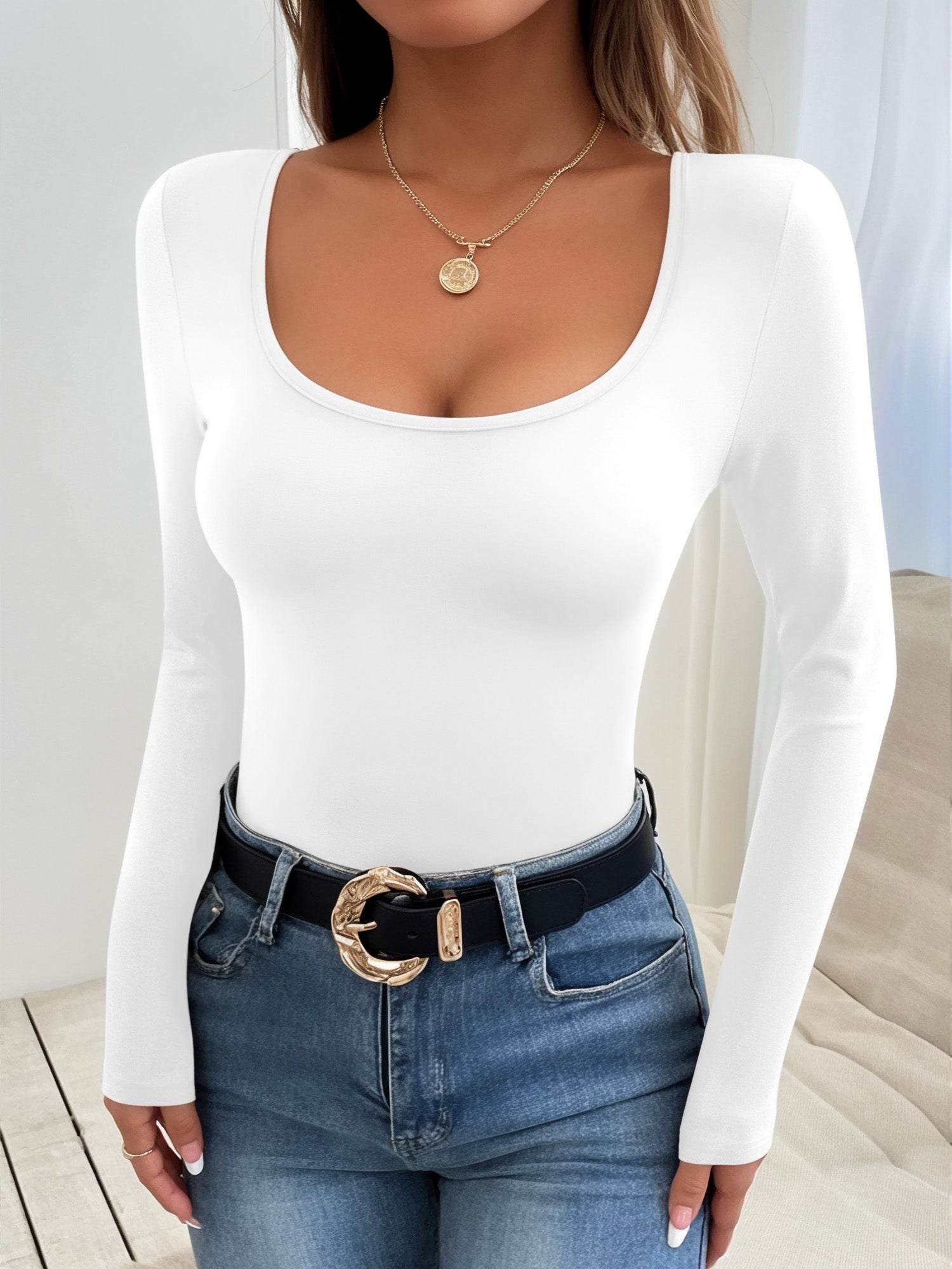 MOYIKO Scoop Neck Tops for Women Long Sleeve Body Suits Womens Slim Fitted Tight Tops