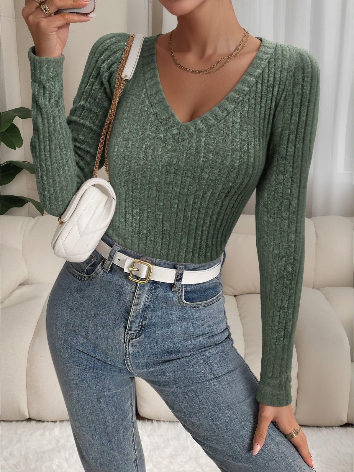 MOYIKO V Neck Long Sleeve Shirts for Women Fitted Thermal Lightweight Trendy Tops