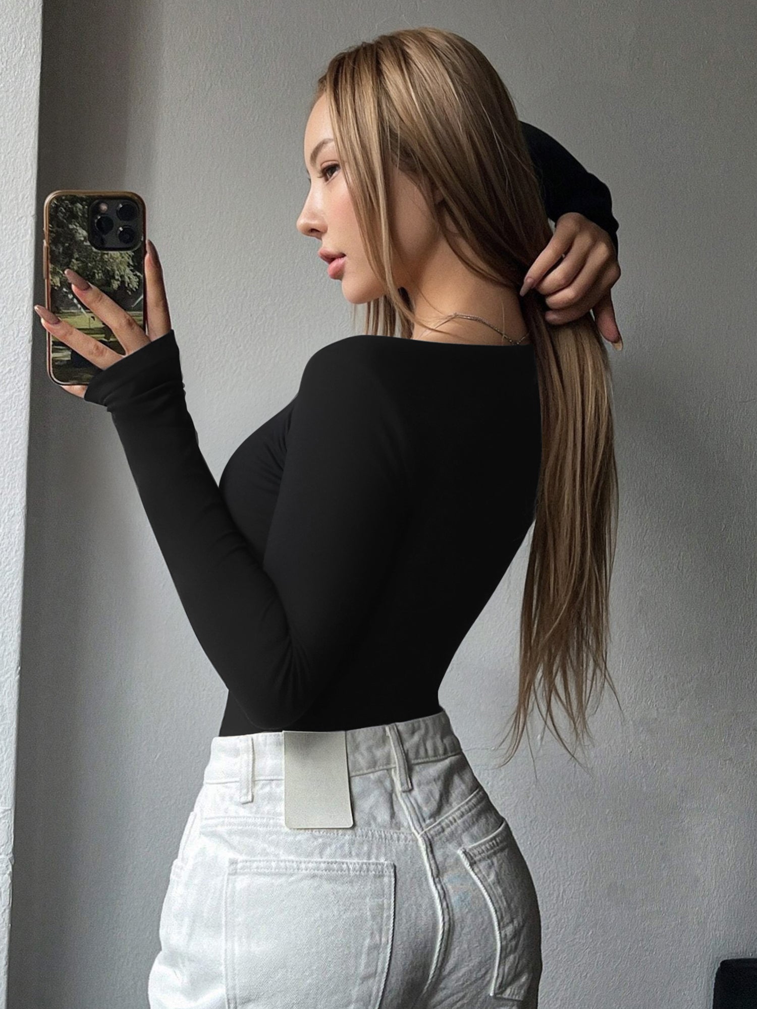 MOYIKO Scoop Neck Long Sleeve Shirts for Women Slim Fitted Tees Basic Tight Tops