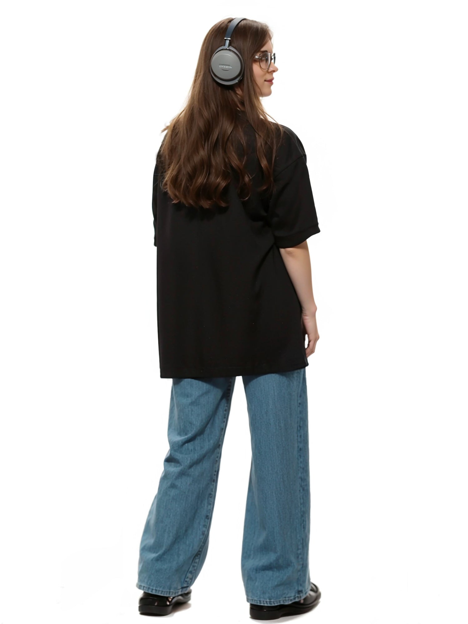 MOYIKO Oversized T Shirts for Women Crewneck Loose Fit Tee Summer Tops